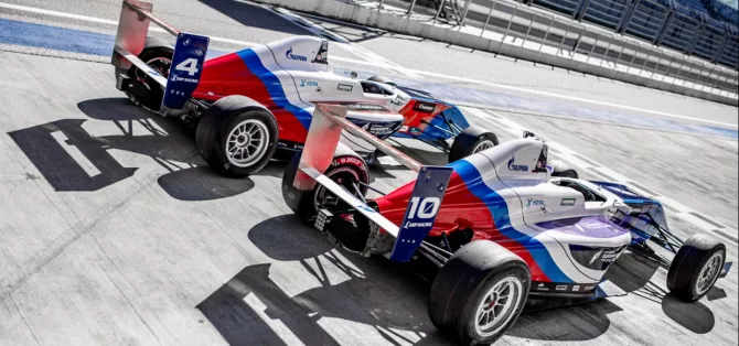 Если картинг - это начало пути, то Формула-4 - это дорога в большой автоспорт!