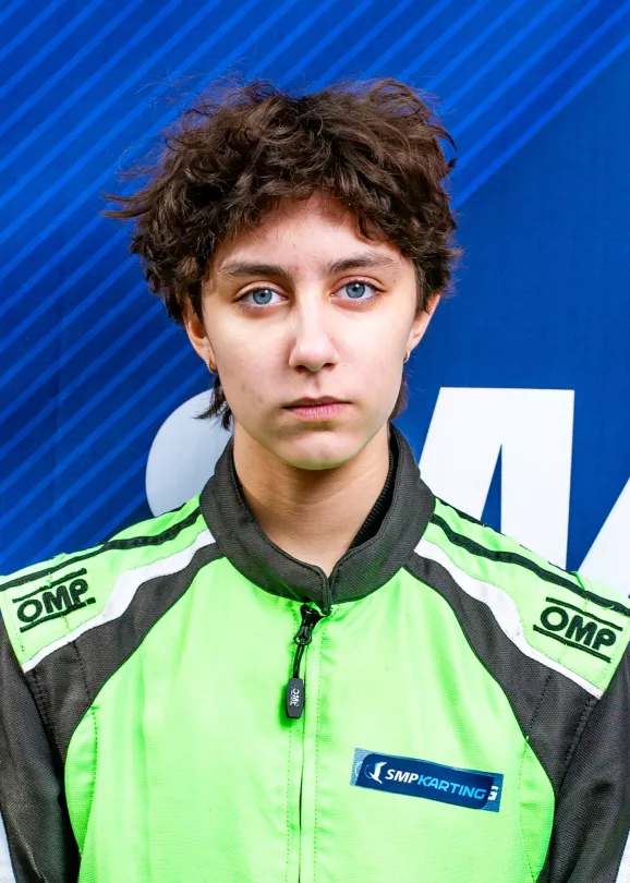 Пилот OK-Junior Бережинская Николина