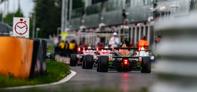 Впервые в истории формульная трасса Игора Драйв приняла Формулу!