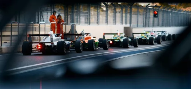 Январский финал. Сириус Автодром назовет чемпионов Зимней кольцевой серии!